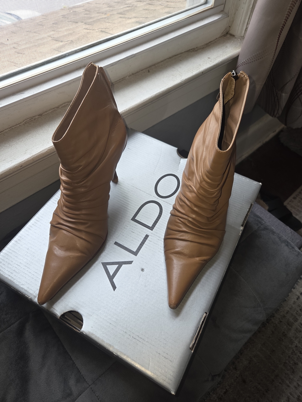 ALDO Pointed Toe Heels Brown US 8